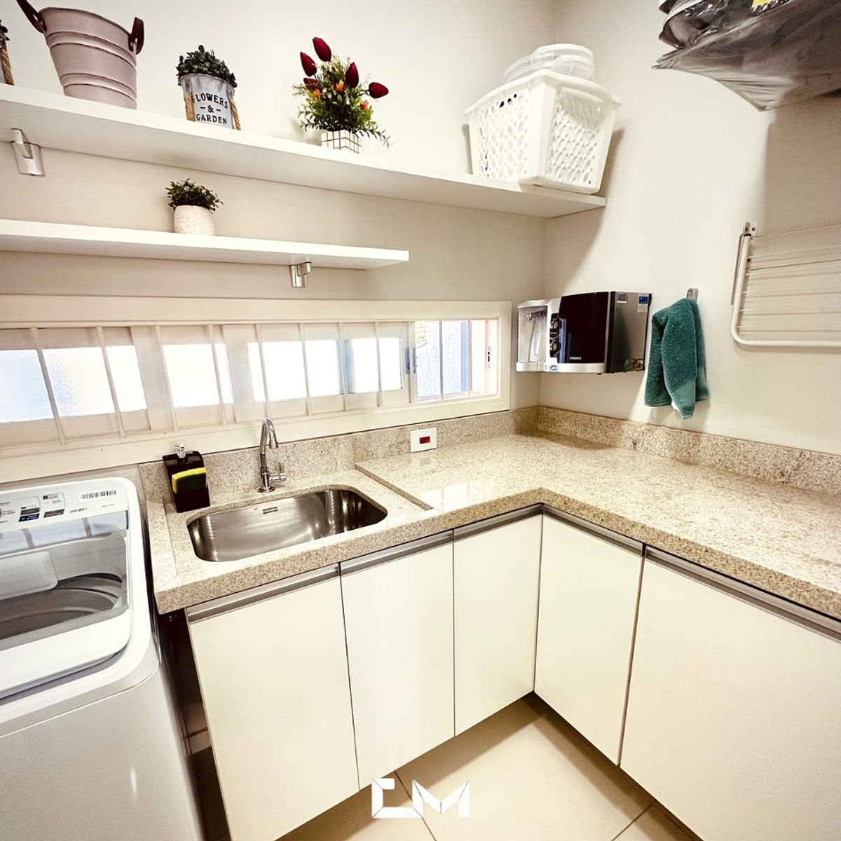 Closet integrado ao dormitório planejado em Canoas