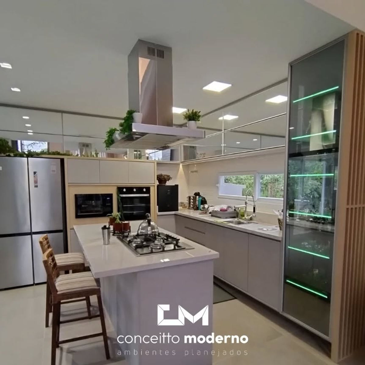 Ambientes planejados completos Conceitto Moderno em Canoas